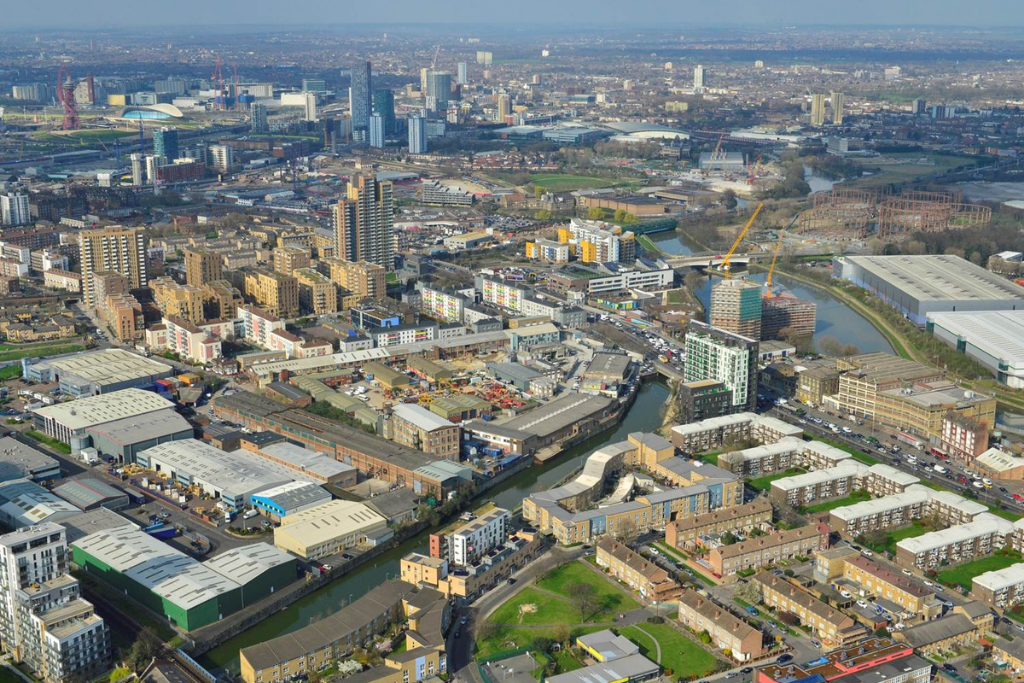 Insights selling industrial office - Strettons