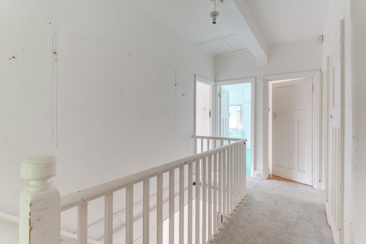 22 Mansfield Hill, London, E4 7JU