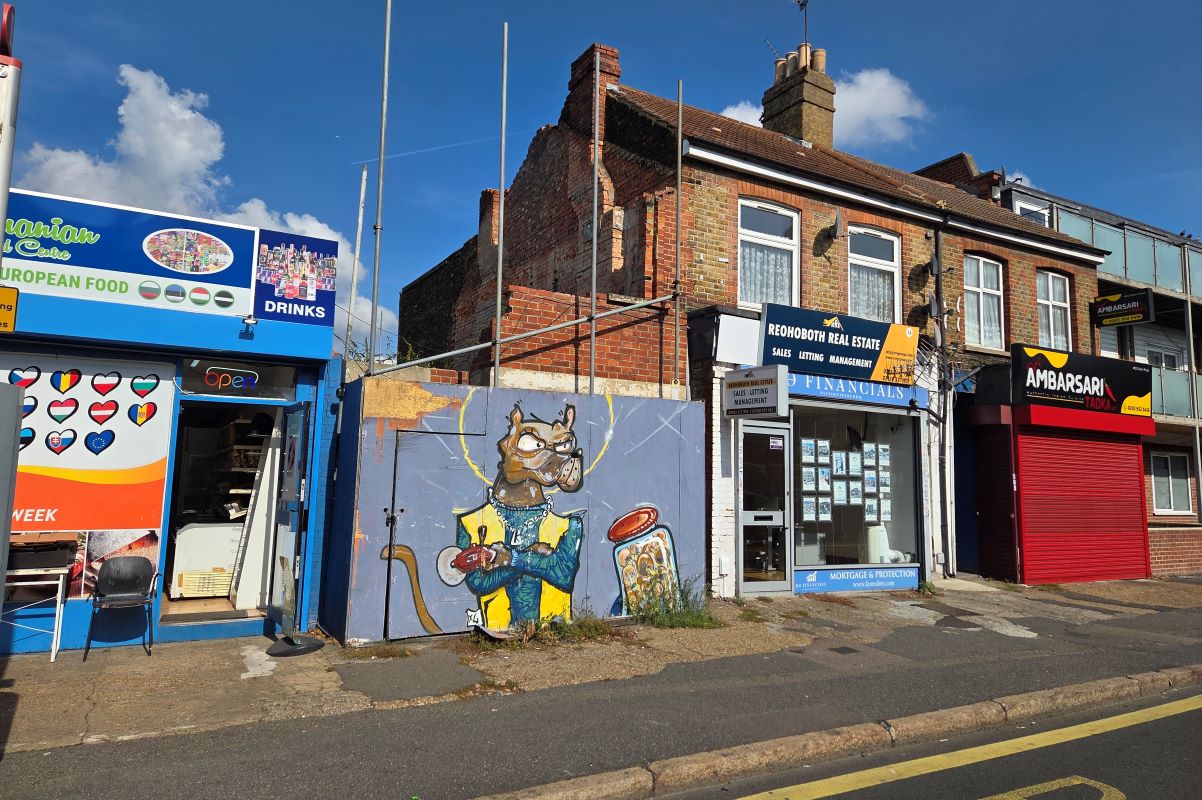 16 Gilbert Road, Belvedere, Bexley, DA17 5DA