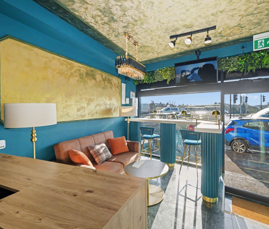 Paragraph Hotel, 6 Cheapside, North Circular Road, London, N13 5ED