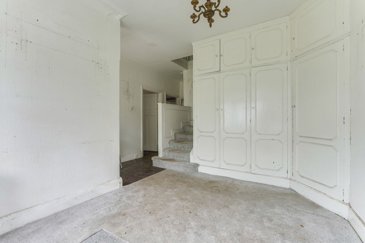 22 Mansfield Hill, London, E4 7JU