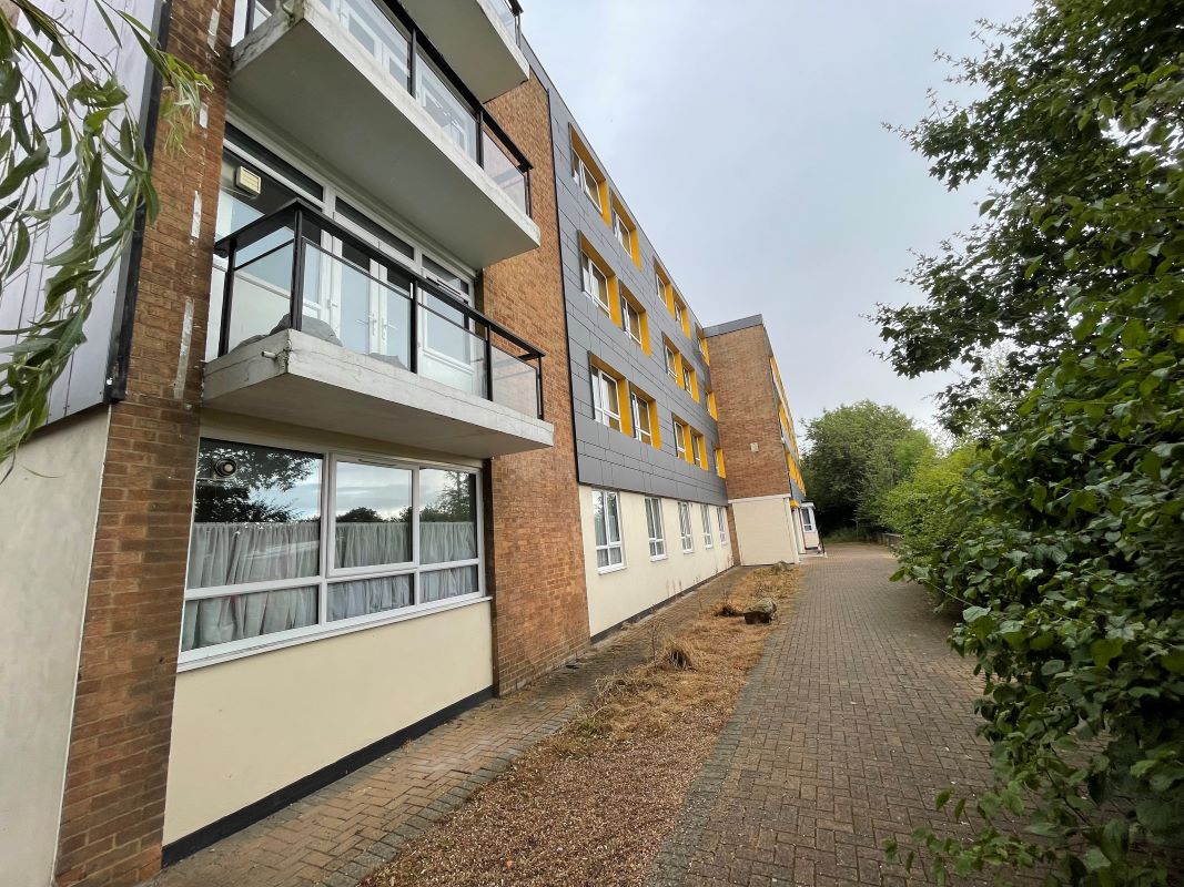 Flat 14 Kirkstall Gate, 101 Commercial Road, Leeds, West Yorkshire, LS5 3AD
