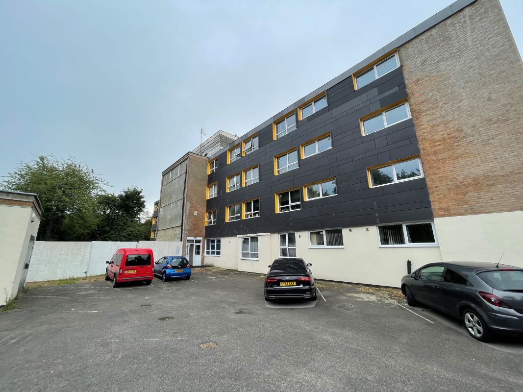 Flat 31 Kirkstall Gate, 101 Commercial Road, Leeds, West Yorkshire, LS5 3AD