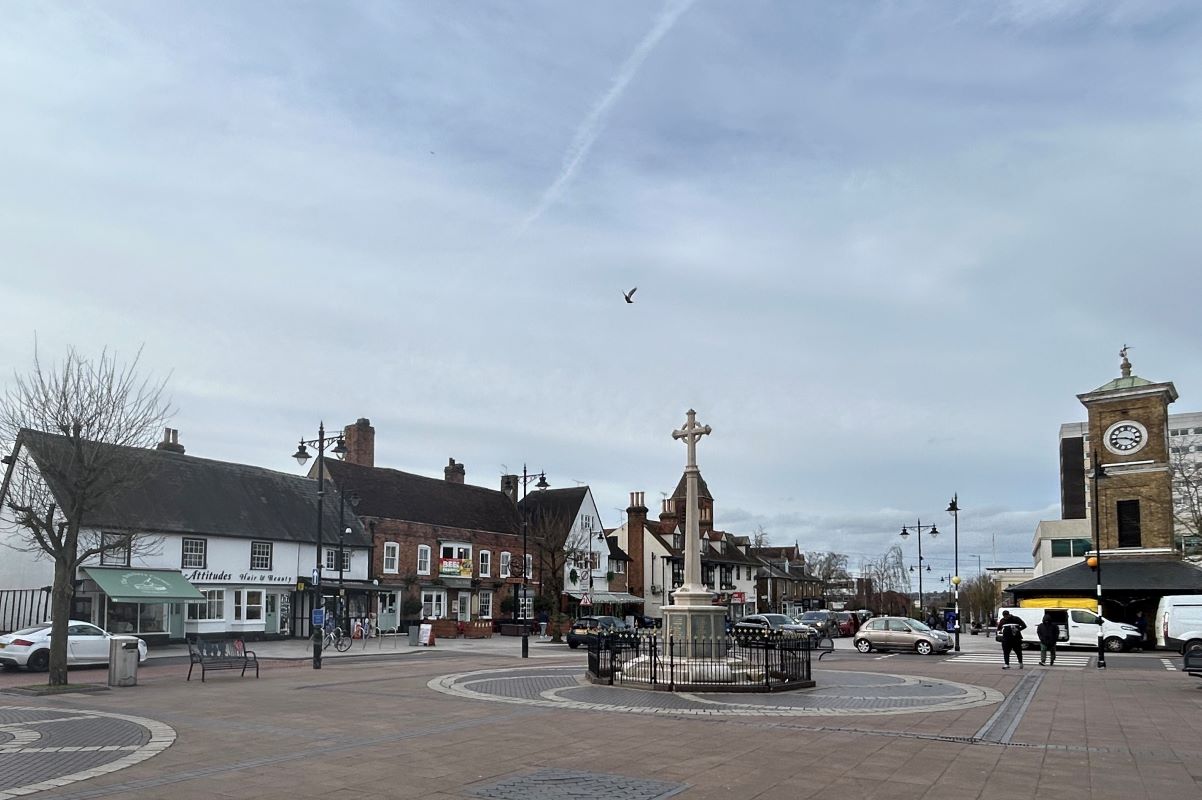 120-122 High Street, Hoddesdon, Hertfordshire, EN11 8HD