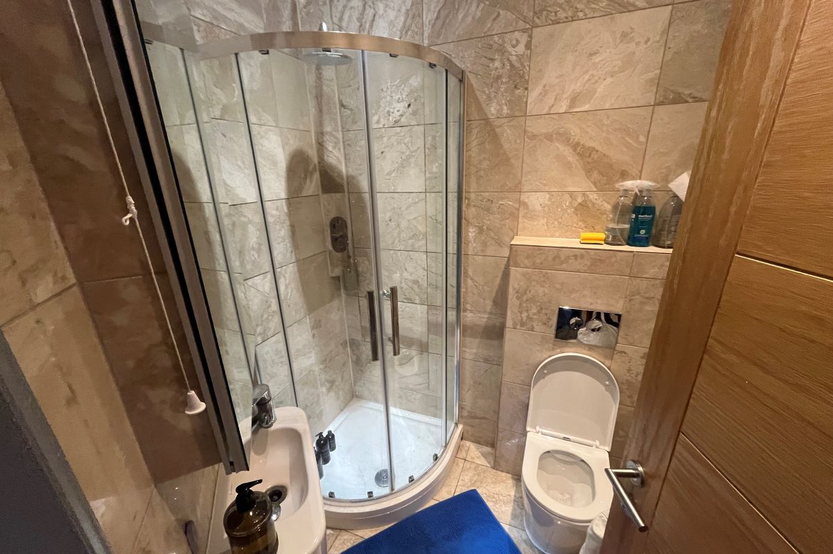 Flat 2 Red Brick Court, 459 Roman Road, London, E3 5LX