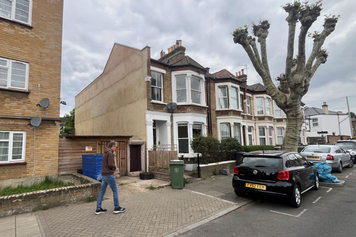 10 Avignon Road, London, SE4 2JN