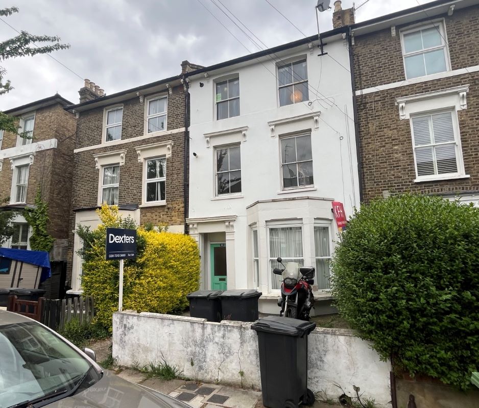 Flat B, 39 Endwell Road, Brockley, London, SE4 2NE