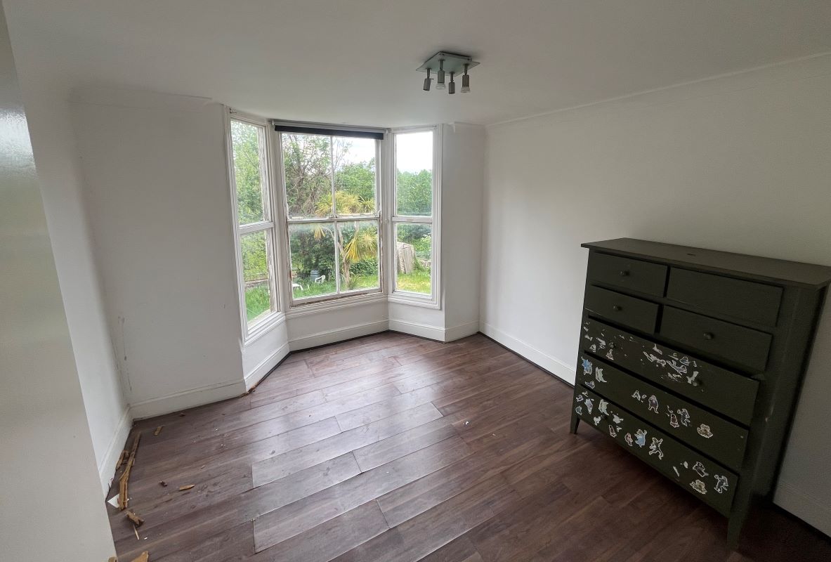 Flat B, 39 Endwell Road, Brockley, London, SE4 2NE