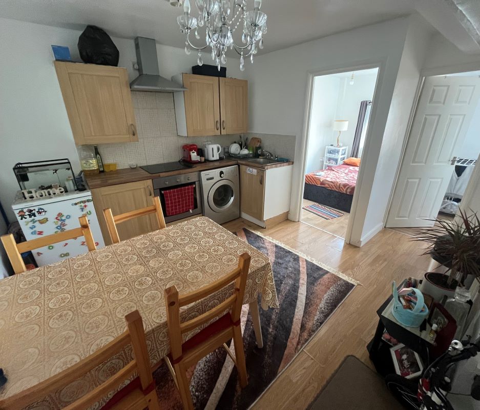 Flat 5, 315 Barking Road, London, Canning Town, E13 8EE