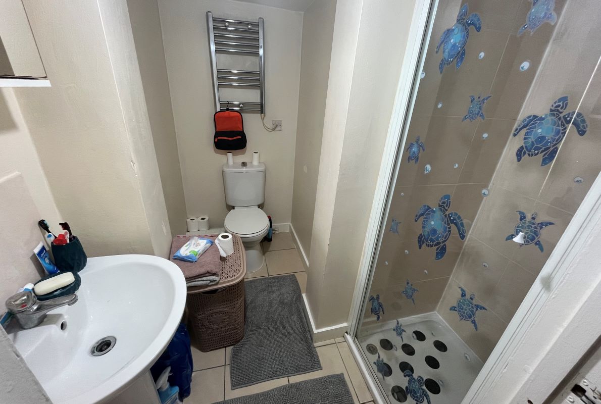Flat 5, 315 Barking Road, London, Canning Town, E13 8EE