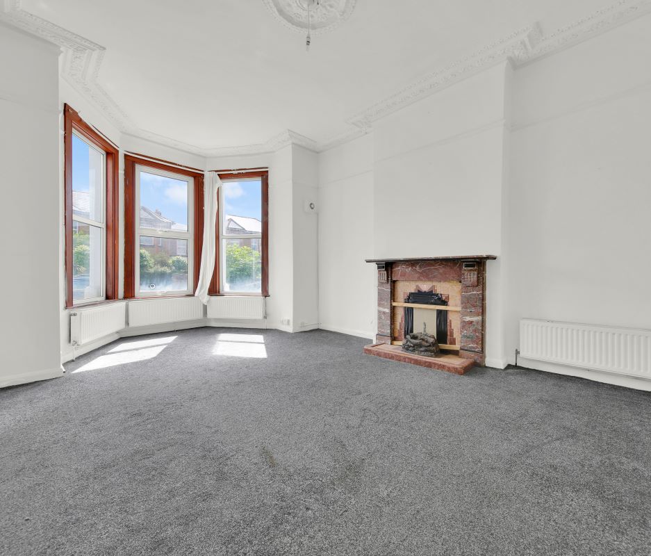 57A Eastwood Road, Ilford, Essex, IG3 8UU