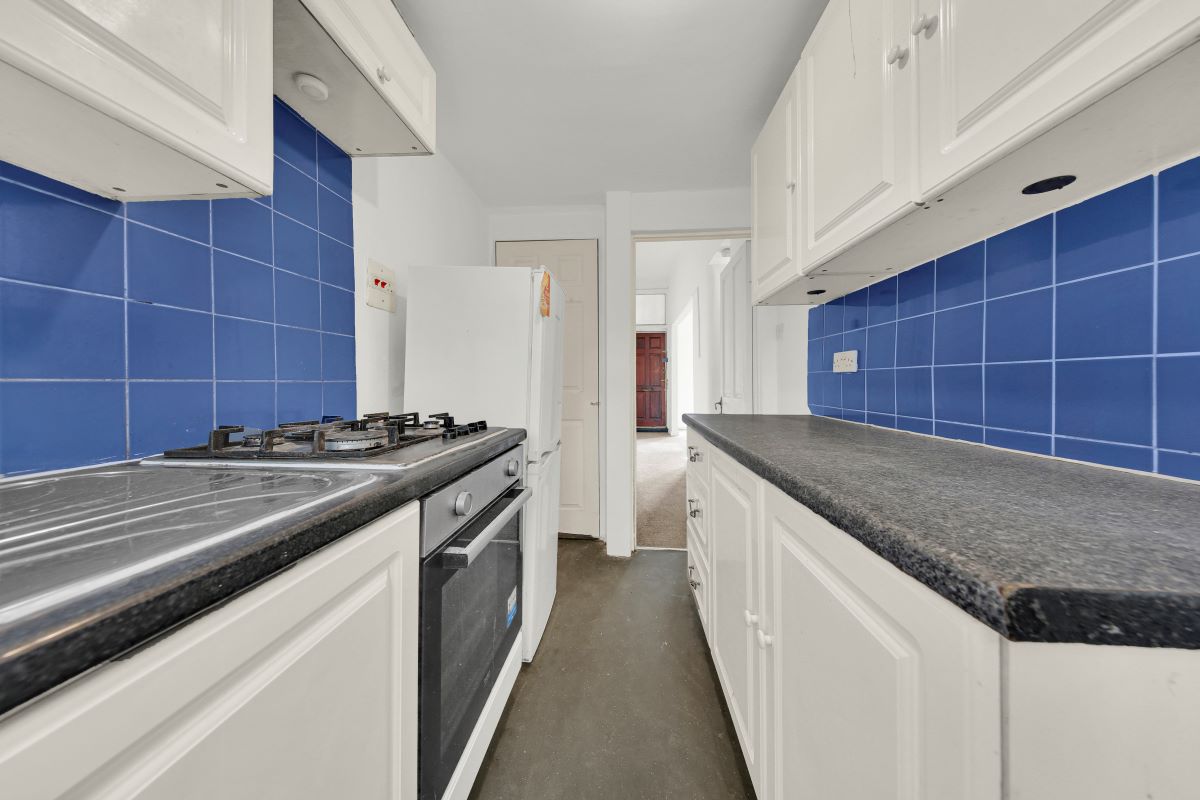 57A Eastwood Road, Ilford, Essex, IG3 8UU