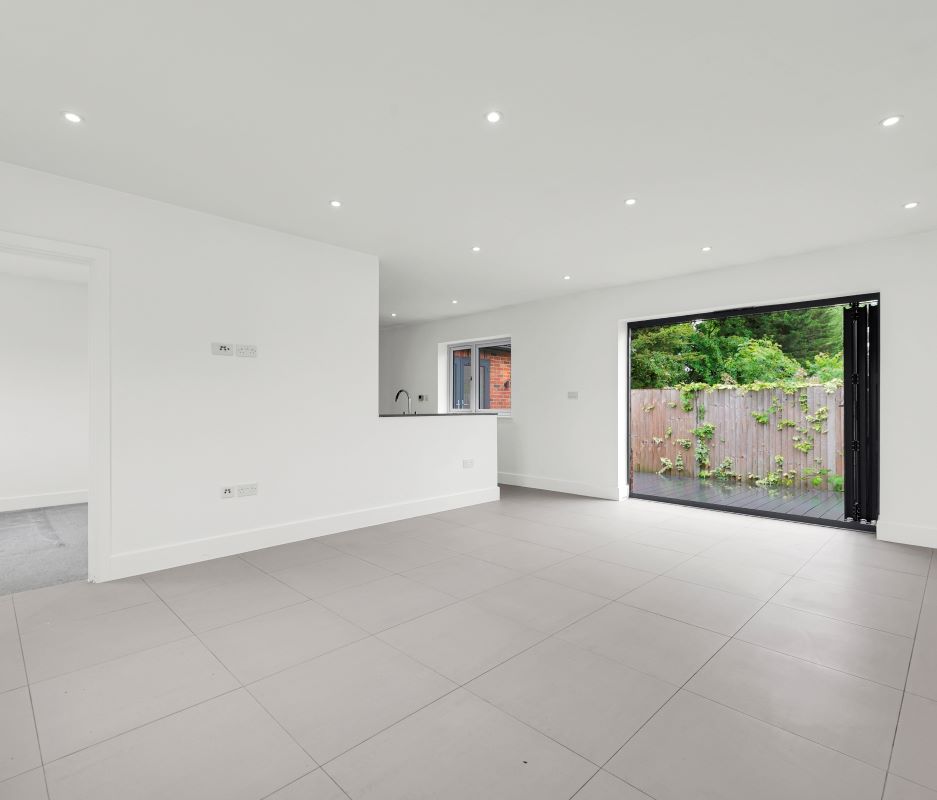 60 Brinkworth Road, Ilford, Essex, IG5 0FH