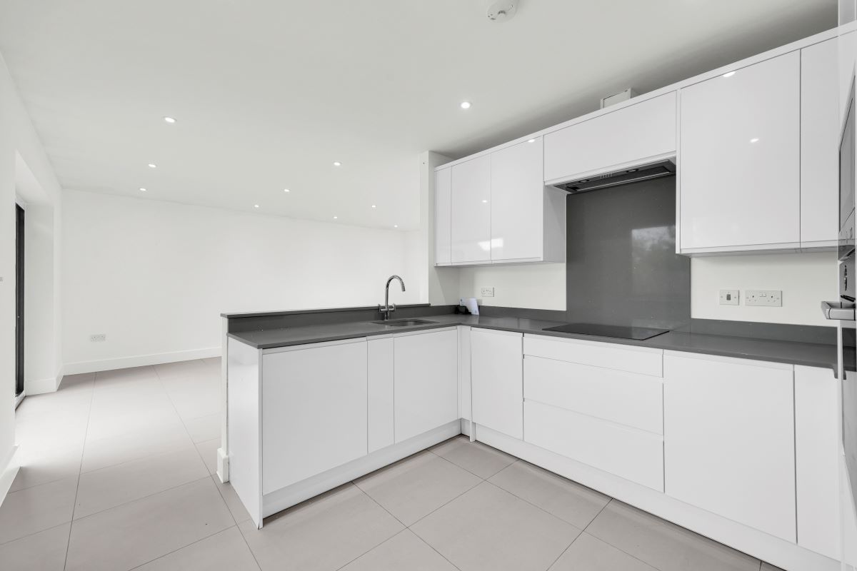 60 Brinkworth Road, Ilford, Essex, IG5 0FH