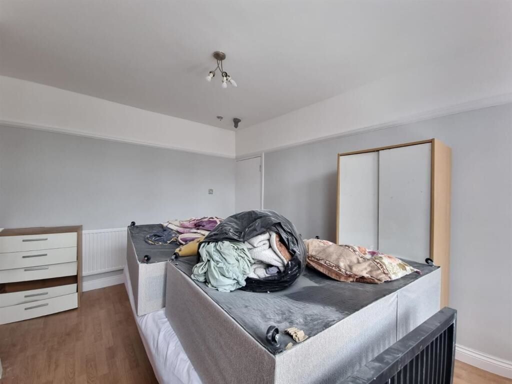 75A Longbridge Road, Barking, Essex, IG11 8TG - Strettons