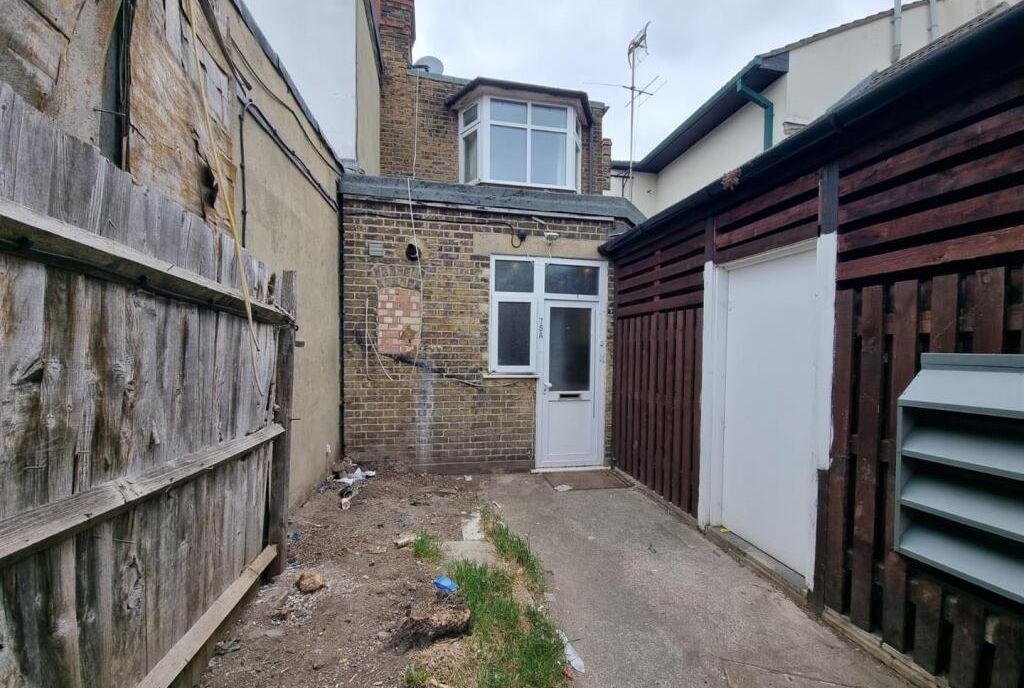 75A Longbridge Road, Barking, Essex, IG11 8TG - Strettons