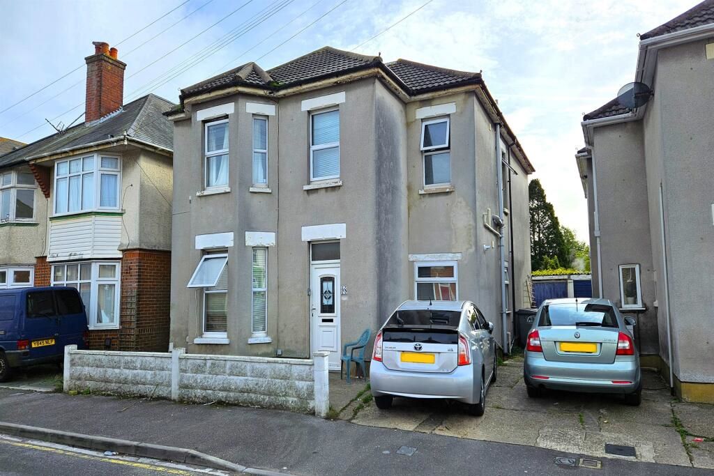 98 Gladstone Road East, Bournemouth, Dorset, BH7 6HQ -  Strettons