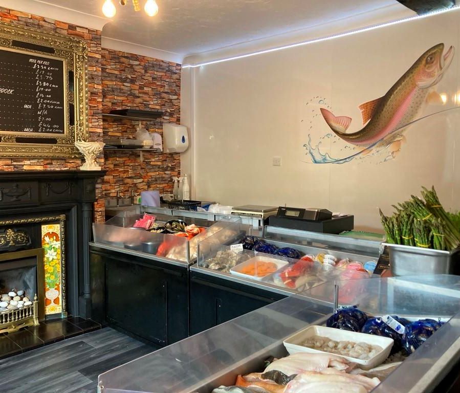 1 High Street, Snaith, Goole, DN14 9HF -  Strettons