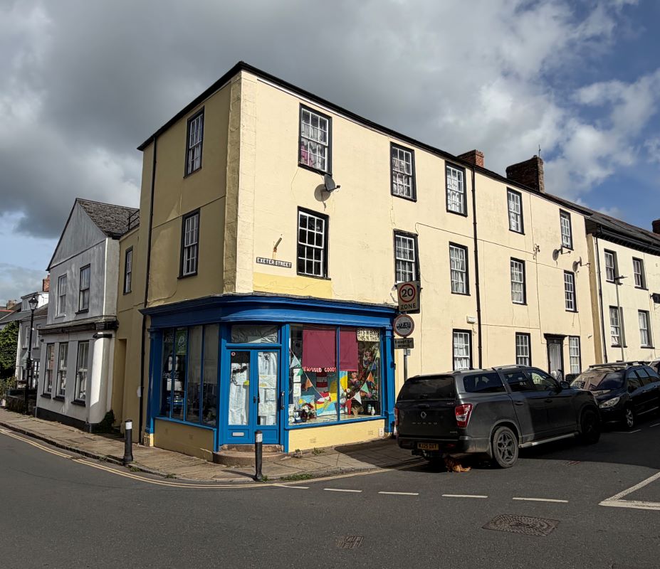 1 Exeter St, North Tawton EX20 2HB
