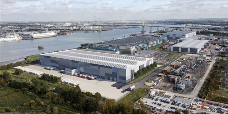 Planning permission has been granted for Bericote’s 300k sq ft development adjacent to the Dartford Crossing  - Strettons