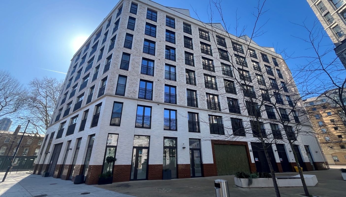 15 Glade Path, London, SE1 8EG -  Strettons