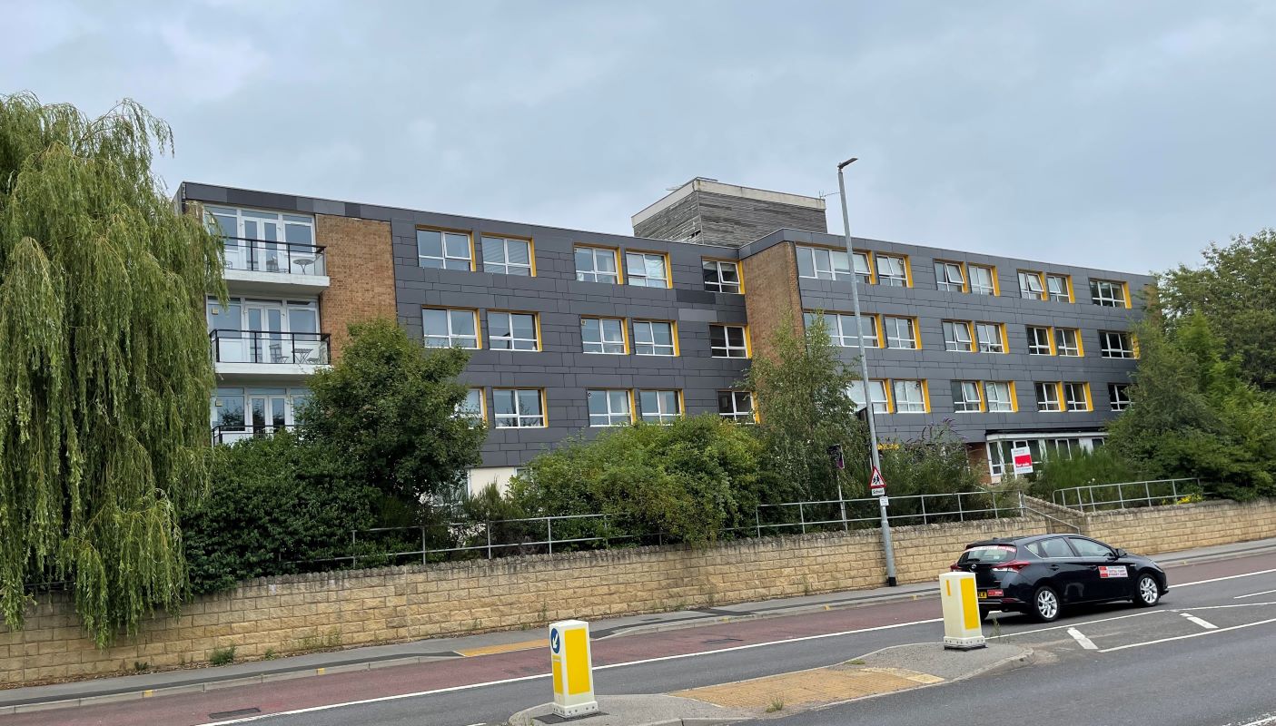 Flat 21 Kirkstall Gate, 101 Commercial Road, Leeds, West Yorkshire, LS5 3AD -  Strettons