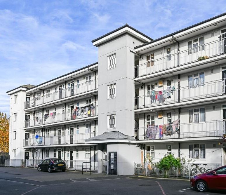 Flat 3, Antenor House, Old Bethnal Green Road, Bethnal Green, London, E2 6QS -  Strettons