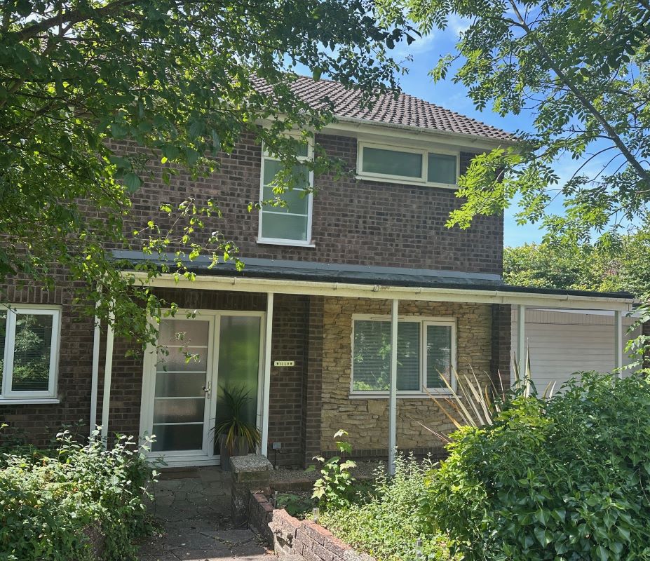 The Willows, Nursery Gardens, Purley on Thames, Reading, Berkshire, RG8 8AS -  Strettons