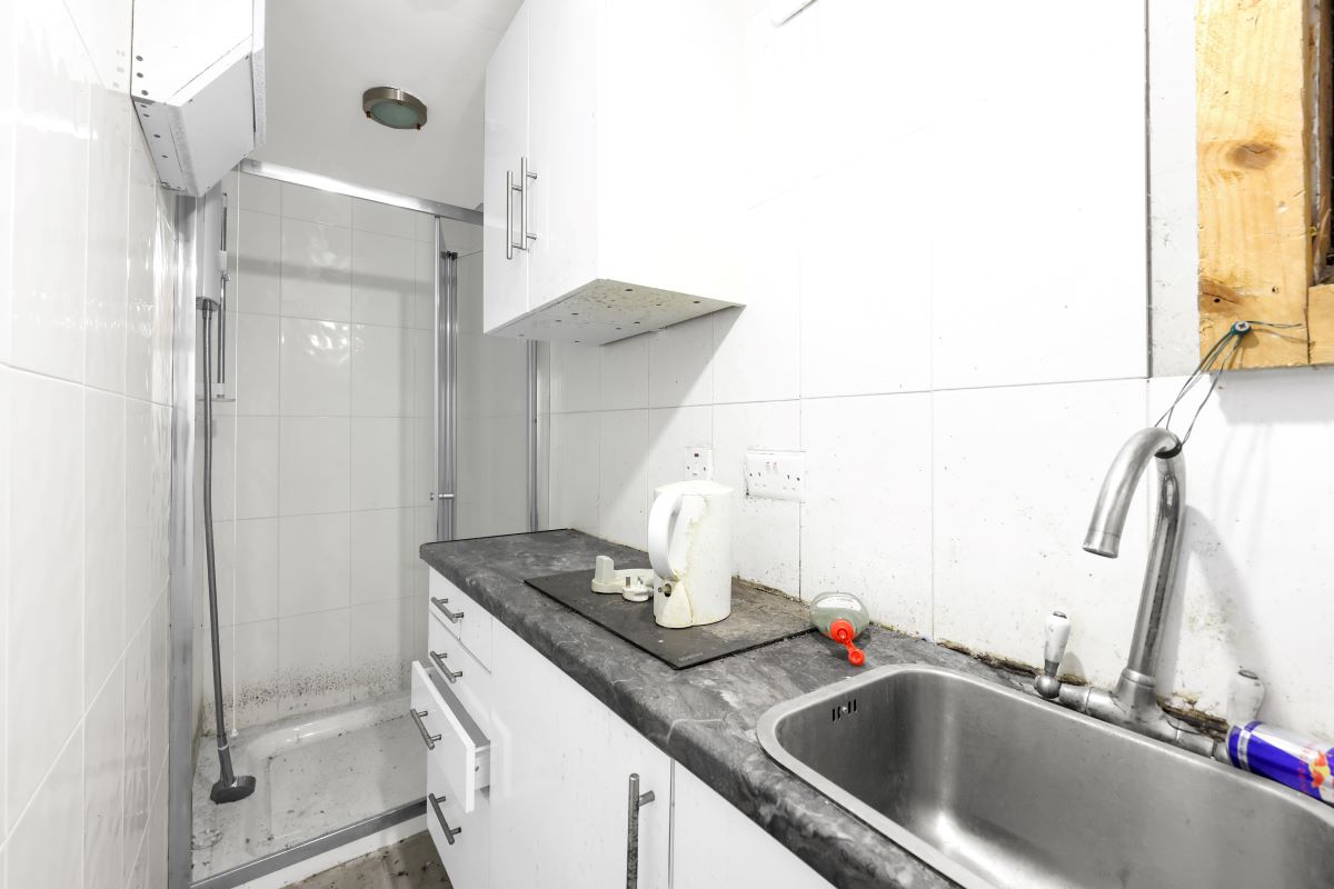 1 Bruce Grove, Tottenham, London, Haringey, N17 6RA - Strettons