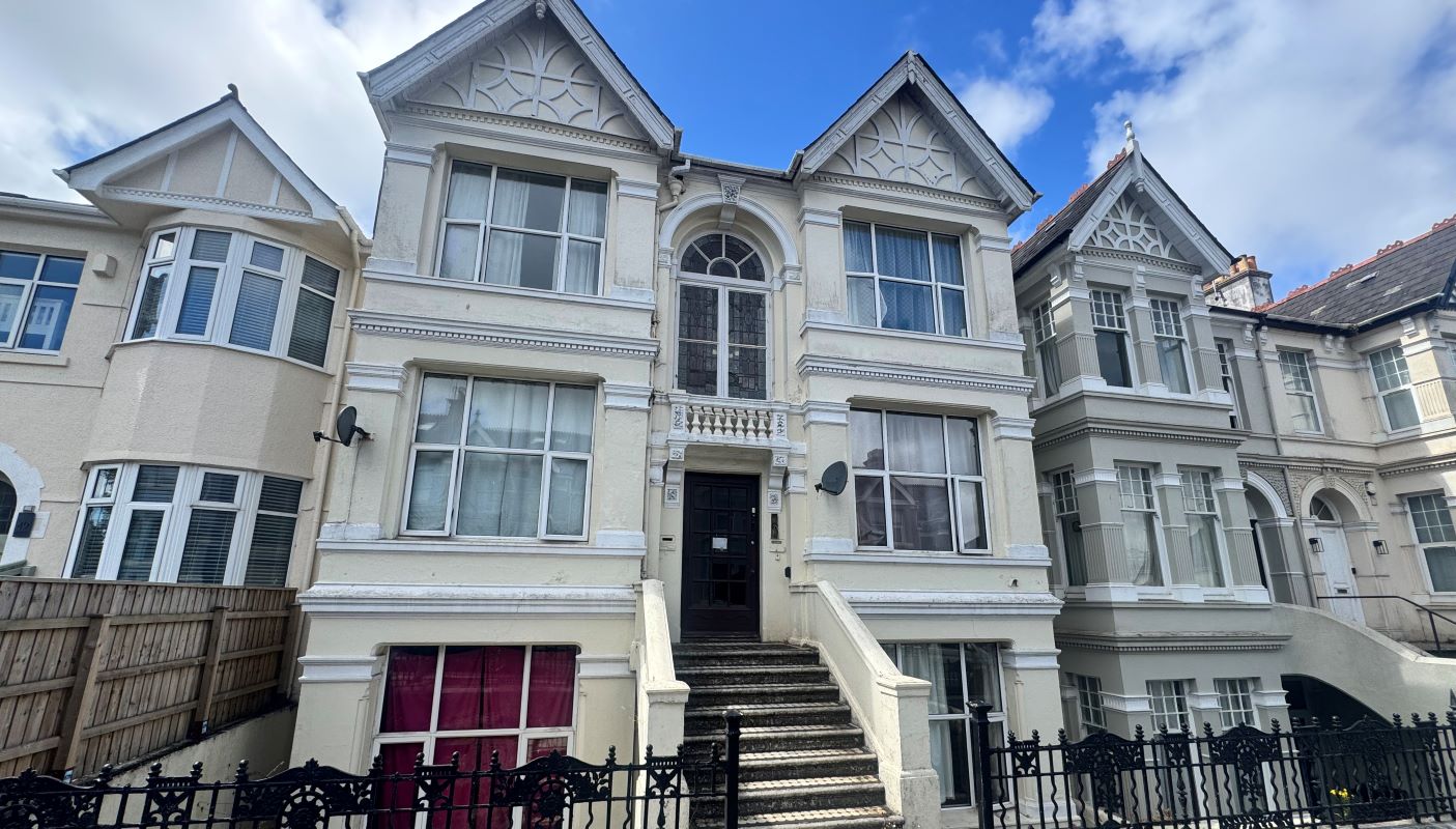 51 Peverell Park Road, Plymouth, Devon, PL3 4LT - Strettons
