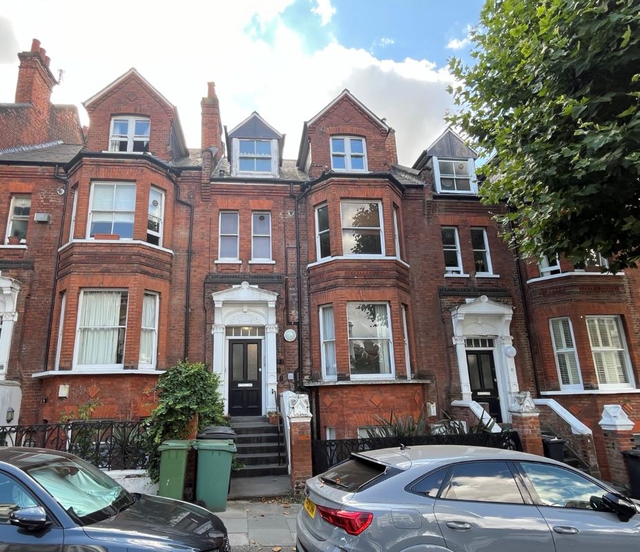 Flat B, 9 Hemstal Road, West Hampstead, London, Camden, NW6 2AB - Strettons
