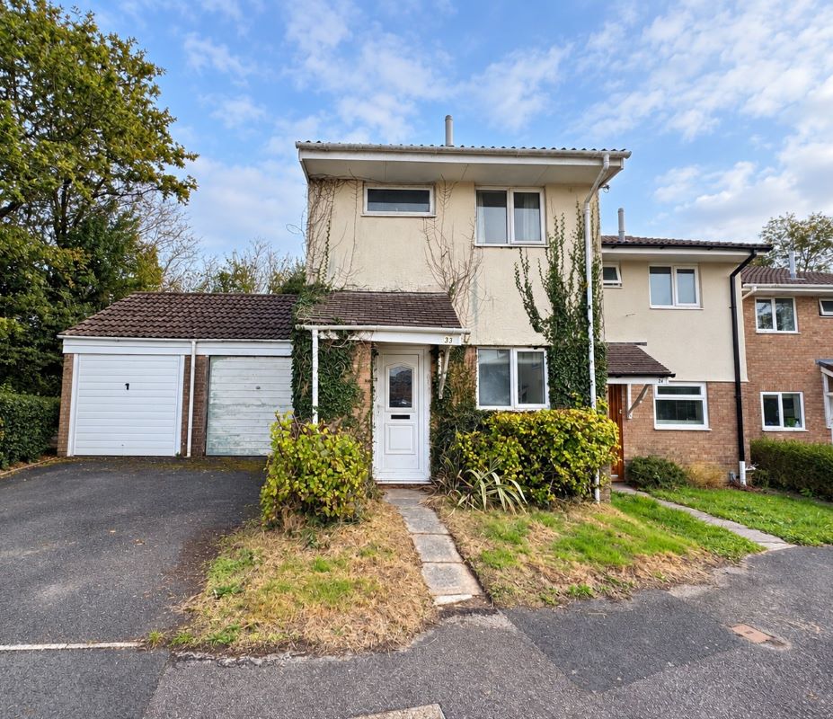 33 Forresters Drive, Woolwell, Plymouth, Devon, PL6 7QA - Strettons