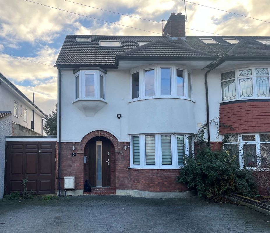 5 Rowantree Road, Winchmore Hill, London, N21 3ED - Strettons