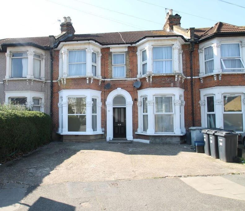 51 Northbrook Road, Ilford, Redbridge, IG1 3BP -  Strettons