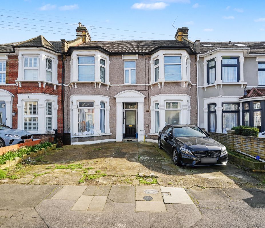 24a Wellwood Road, Seven Kings, Ilford, Redbridge, IG3 8TR -  Strettons