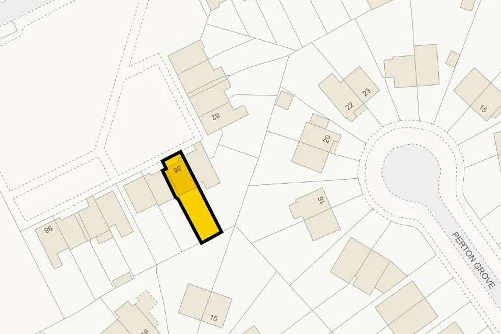 Freehold Three Bedroom Mid Terrace Property