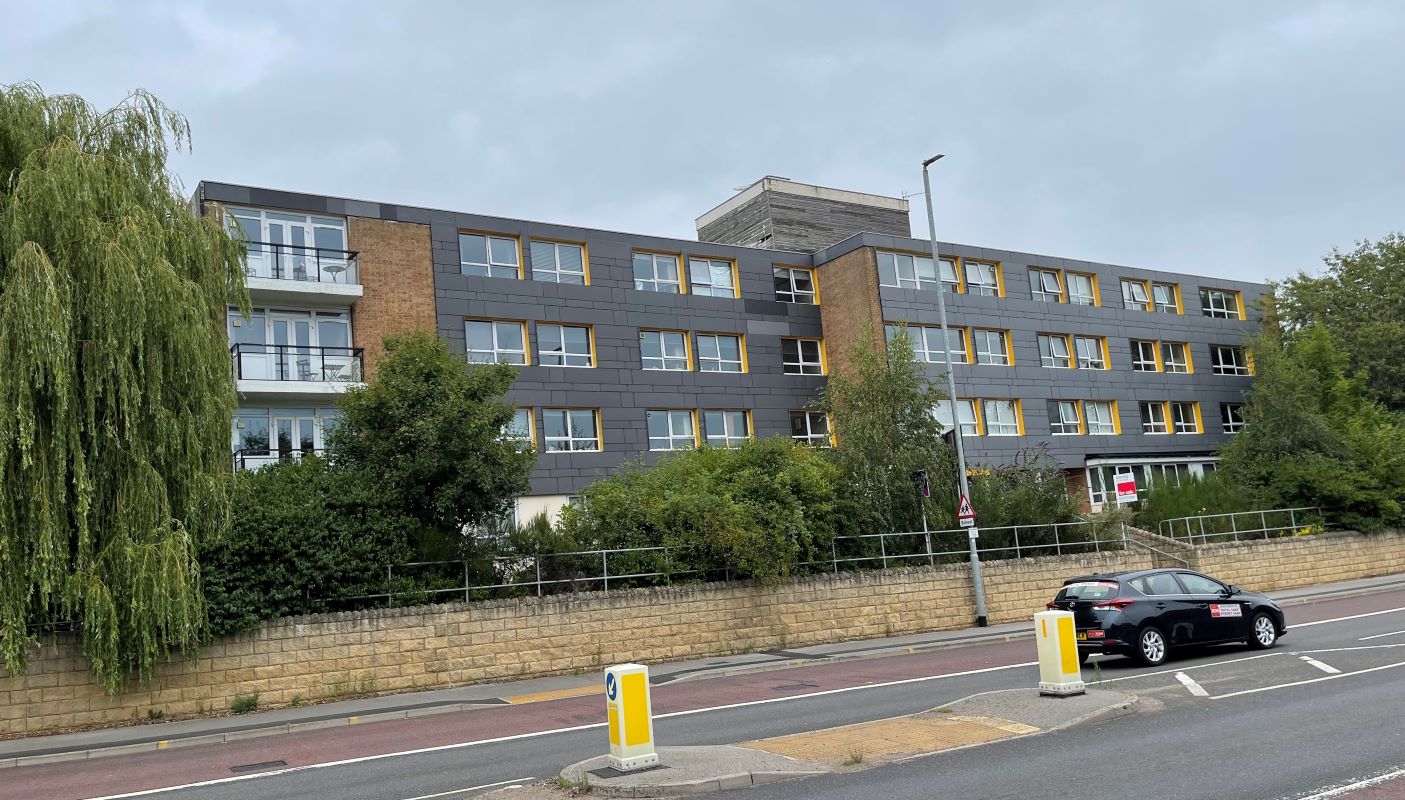 Flat 7 Kirkstall Gate, 101 Commercial Road, Leeds, West Yorkshire, LS5 3AD -  Strettons