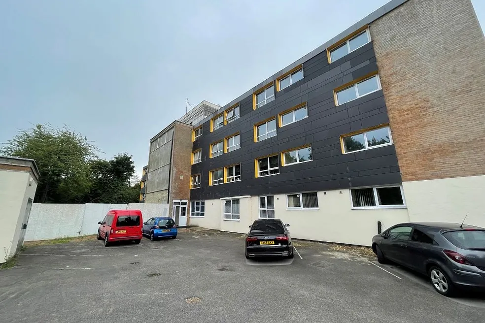 One Bedroom Leasehold Apartment