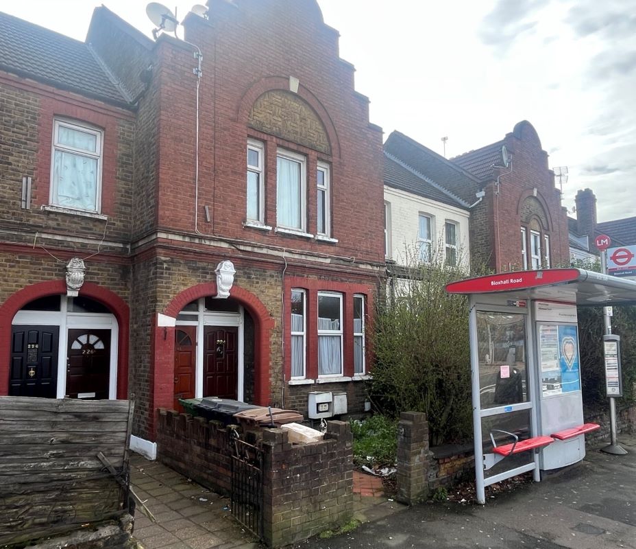 224 Lea Bridge Road, London, E10 7LN -  Strettons