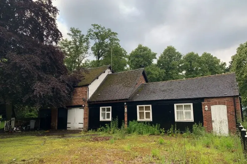 House sold with 12 bedrooms through auction in Haslington Hall