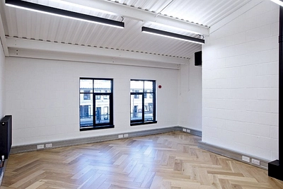 Unit 12A, The Ivories, 6-18 Northampton Street, Islington, London, N1 2HY -  Strettons