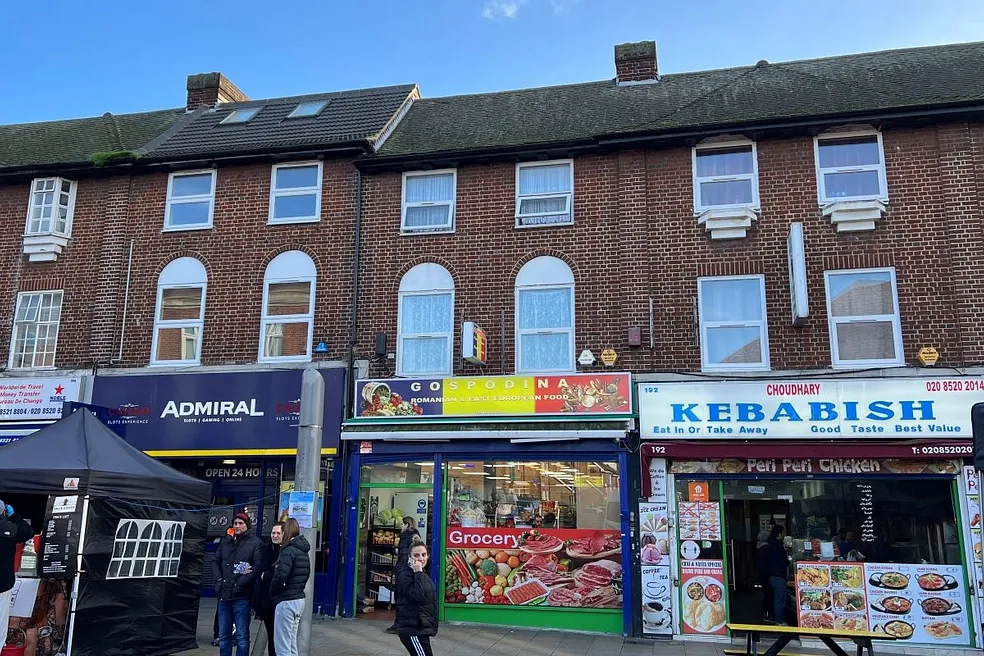 Retail through auction in 194 High Street, Walthamstow, London, E17 7JH
