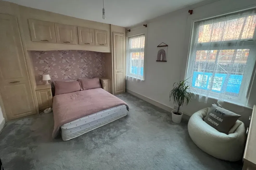 House withdrawn with 3 bedrooms through auction in 41 Gaywood Road