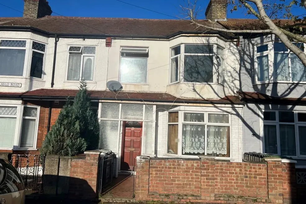House with 3 bedrooms through auction in 27 Farmilo Road, Walthamstow