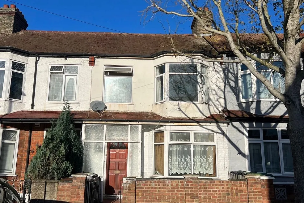 House with 3 bedrooms through auction in 27 Farmilo Road, Walthamstow