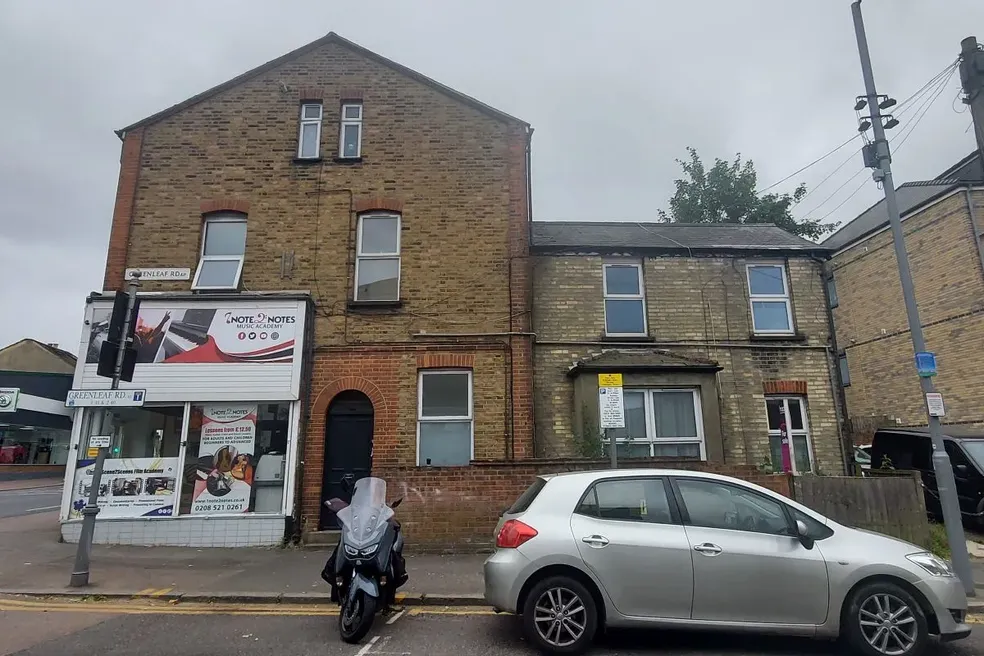 Flat with 1 bedroom through auction in 130A Hoe Street, Walthamstow