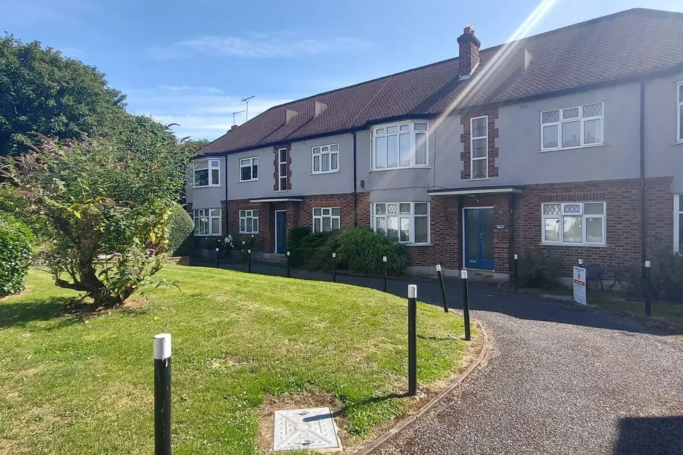 Flat with 2 bedrooms through auction in 2 Ibrox Court, Palmerston Road