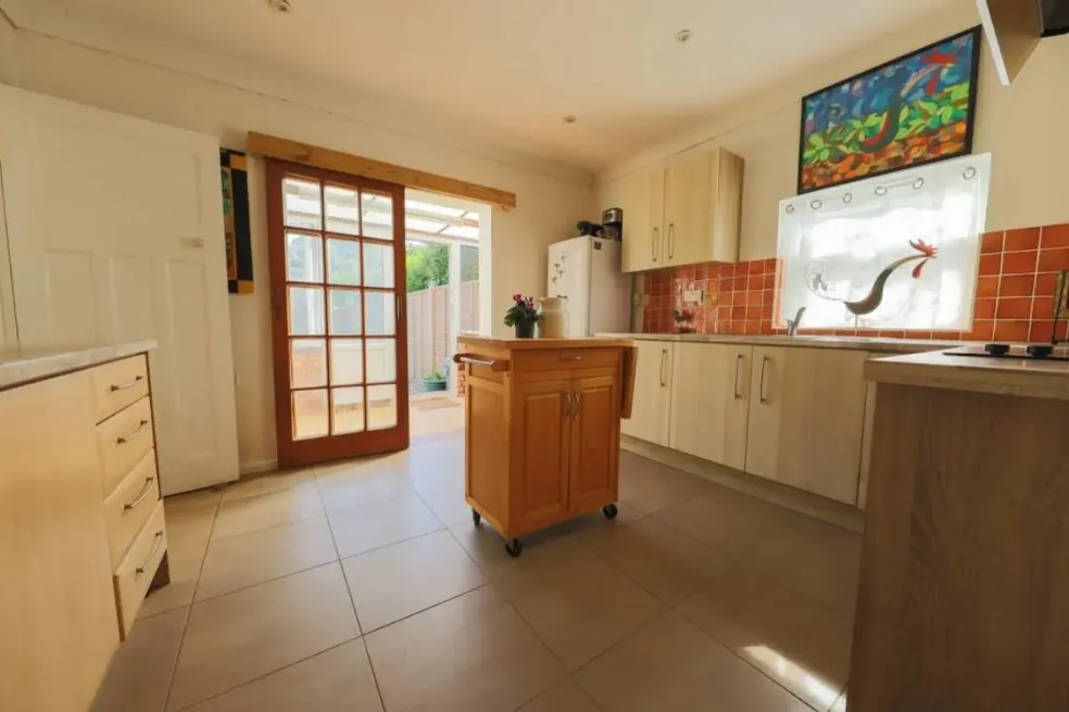 House withdrawn with 5 bedrooms through auction in 15 Point Clear Road