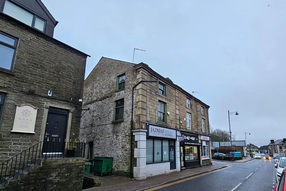 Other sold through auction in 58 Deardengate, Haslingden, Rossendale