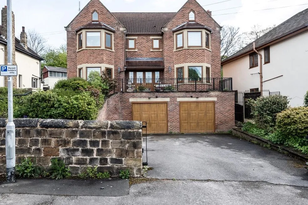 FREEHOLD VACANT SIX BEDROOM DETACHED HOUSE